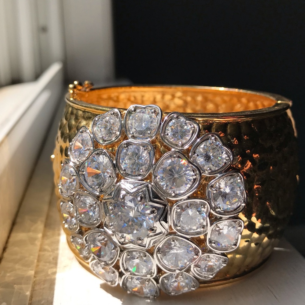 ⚡️SOLD⚡️Stunning Miriam Salat Cuff Bracelet
